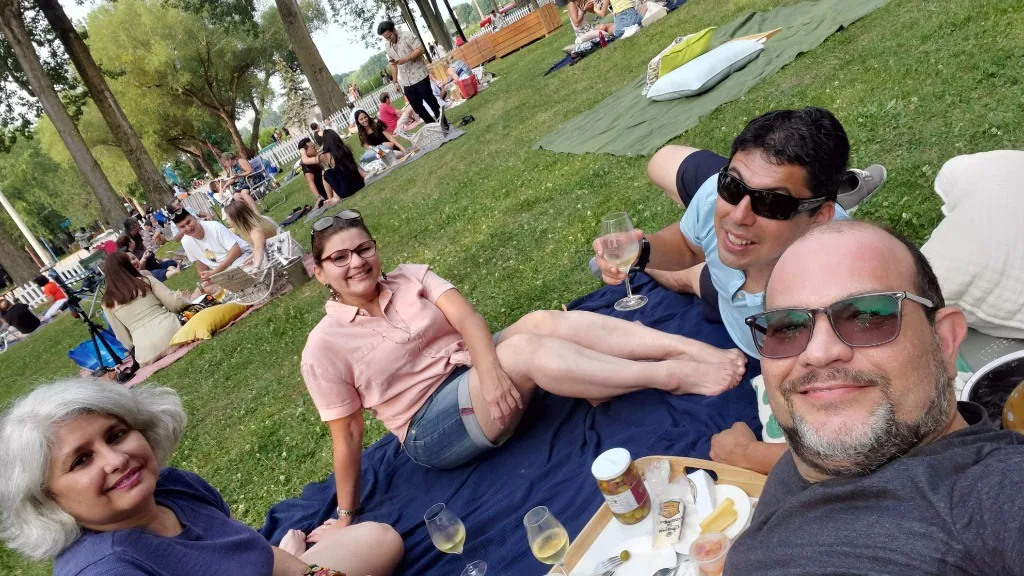 Nossa experiência de piquenique no lounge fechado no parque